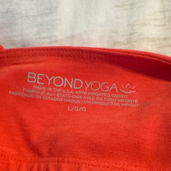 Beyond Yoga Rash Halter Crop Top - Picture 4 of 4